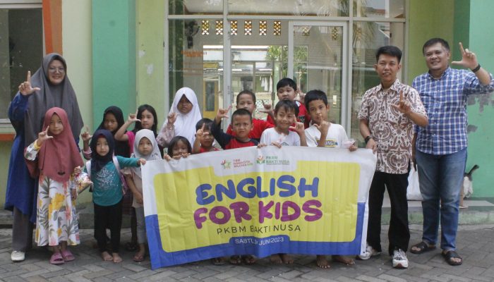 Kenalkan Literasi Sejak Dini, PKBM Bakti Nusa Adakan Program Rutin Belajar Bahasa Inggris Untuk Anak