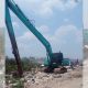 Excavator long arm milik Robinsar