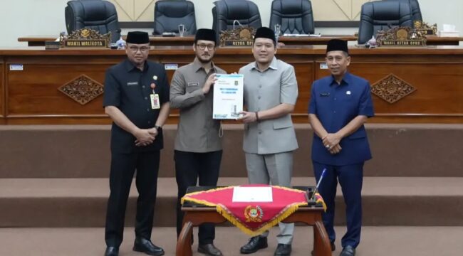 DPRD Cilegon gelar paripurna bahas Raperda Pertanggungjawaban APBD tahun anggaran 2025.