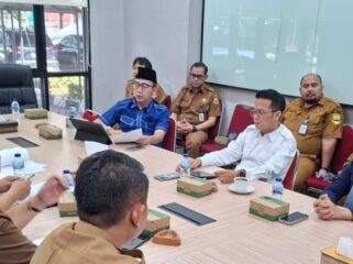 RDP Komisi III DPRD Kota Cilegon dengan BPKPAD Kota CIlegon, soroti pendapatan dan serapan belanja daerah.