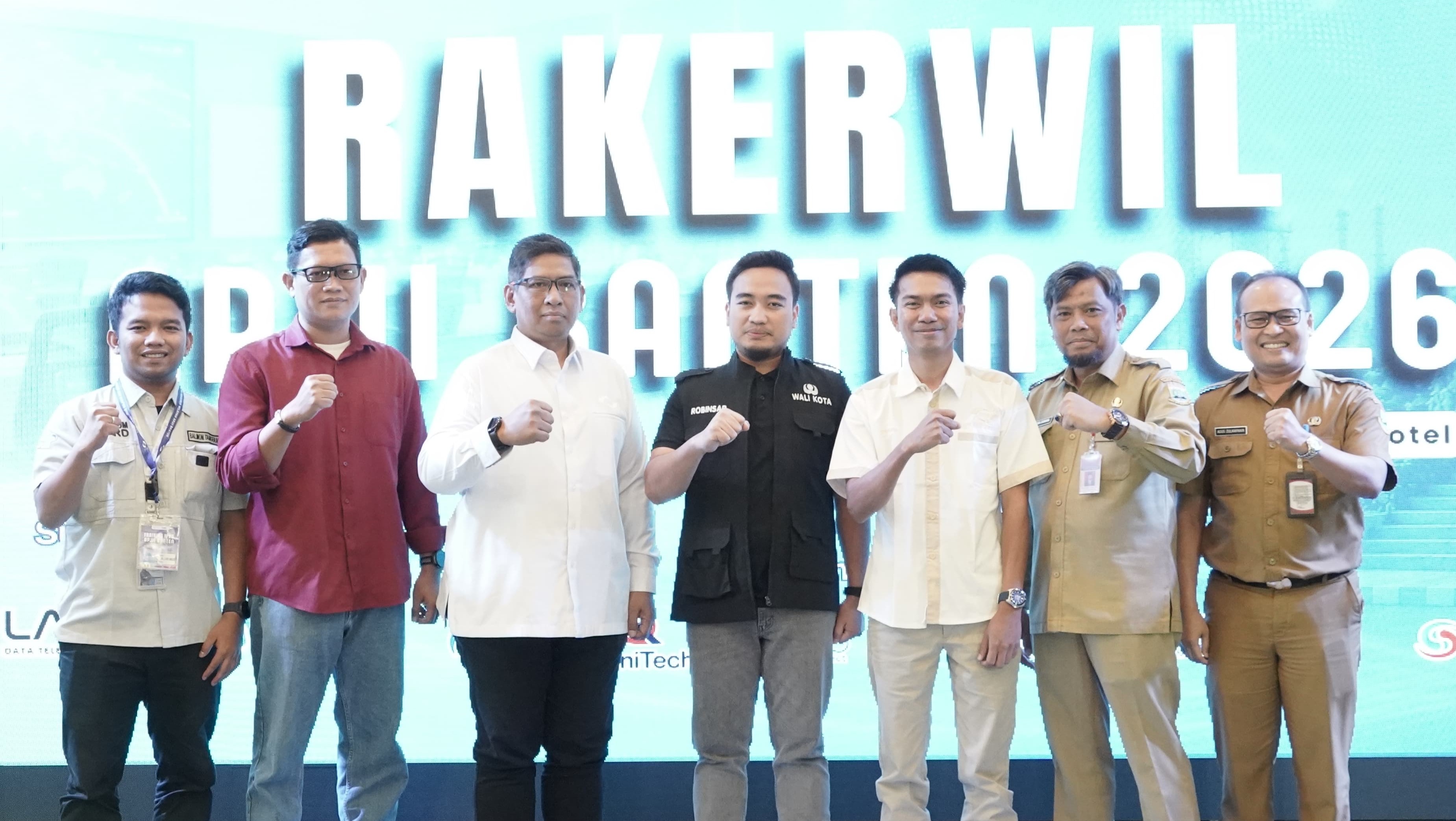 Wali Kota Cilegon Robinsar dorong percepatan transformasi digital dengan kolaborasi bersama APJII.